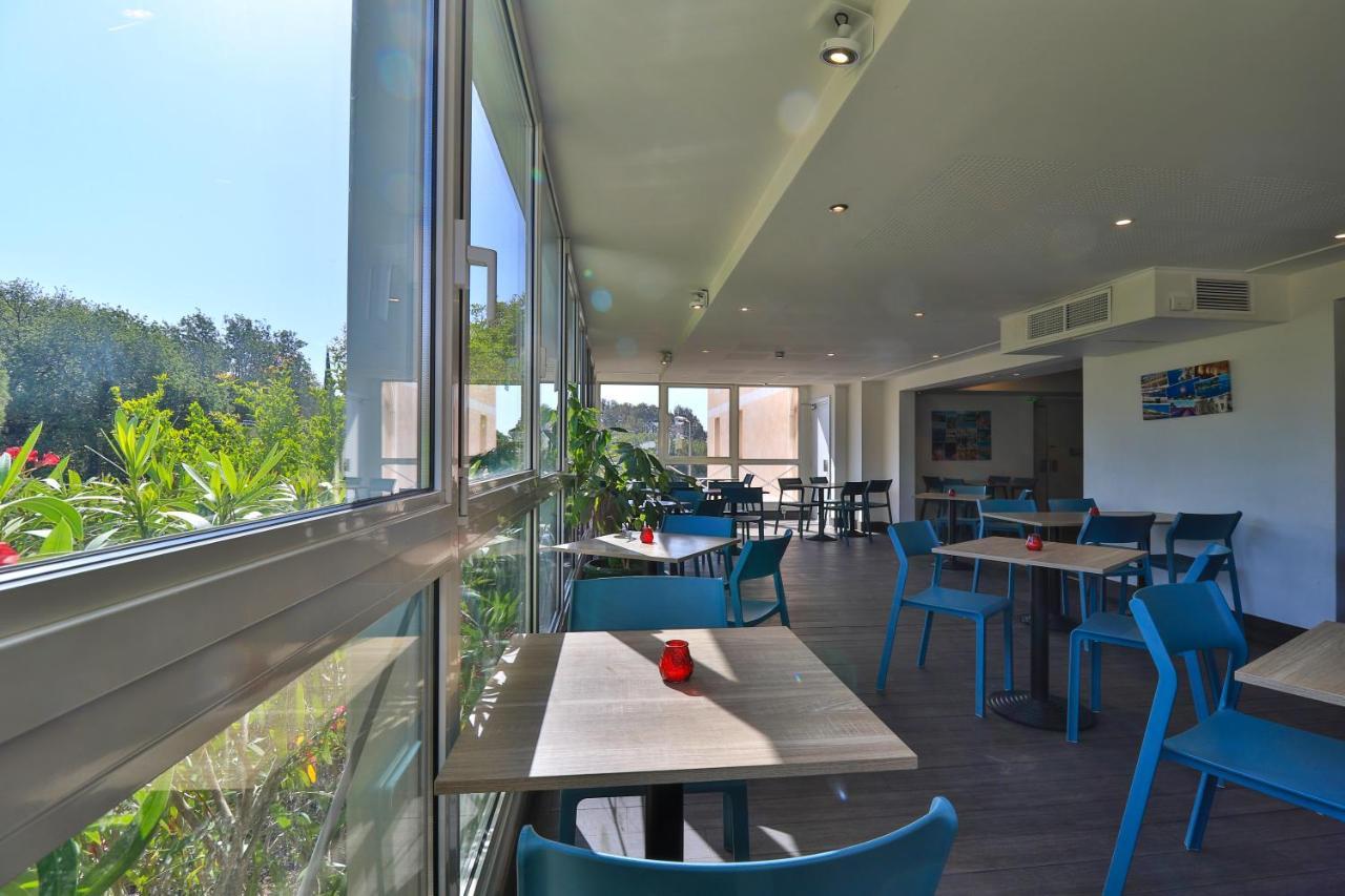 Hotel Kyriad Centre Fréjus