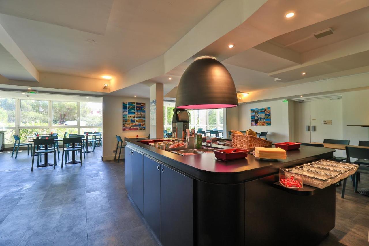 Kyriad Centre Hotel 3*
